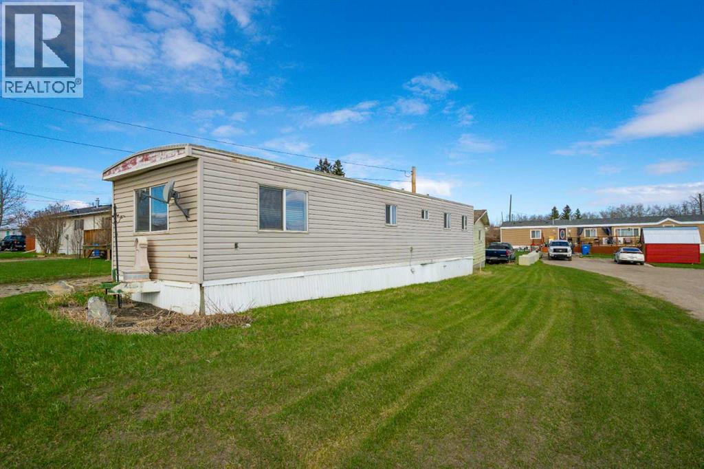 804 Center Street, Carstairs, Alberta  T0M 0N0 - Photo 2 - A2295628