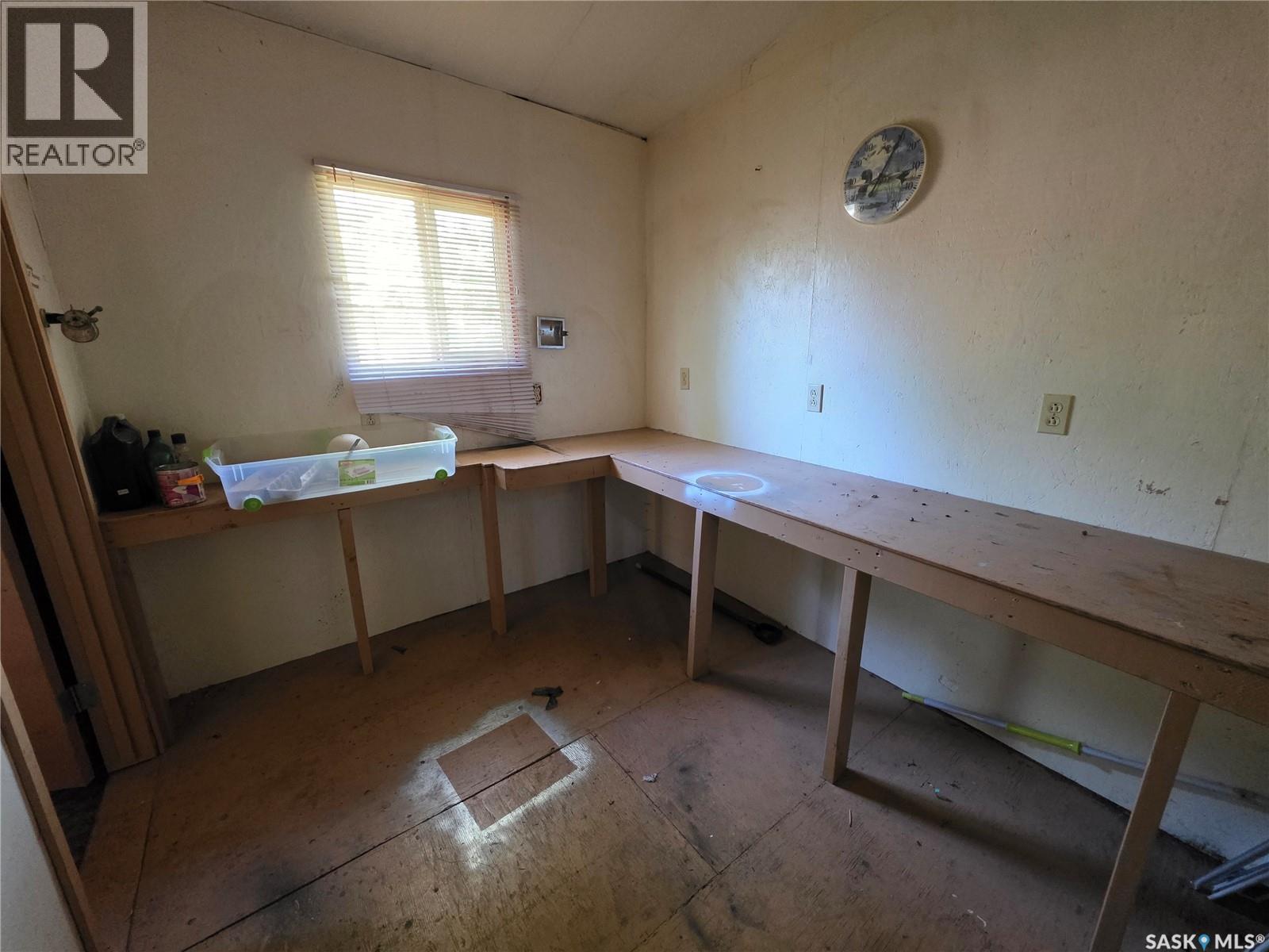 236 6th Avenue NE, Swift Current, Saskatchewan  S9H 2M2 - Photo 15 - SK040482