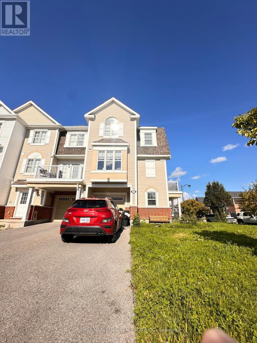 124 HELENIUM LANE, Ottawa, Ontario