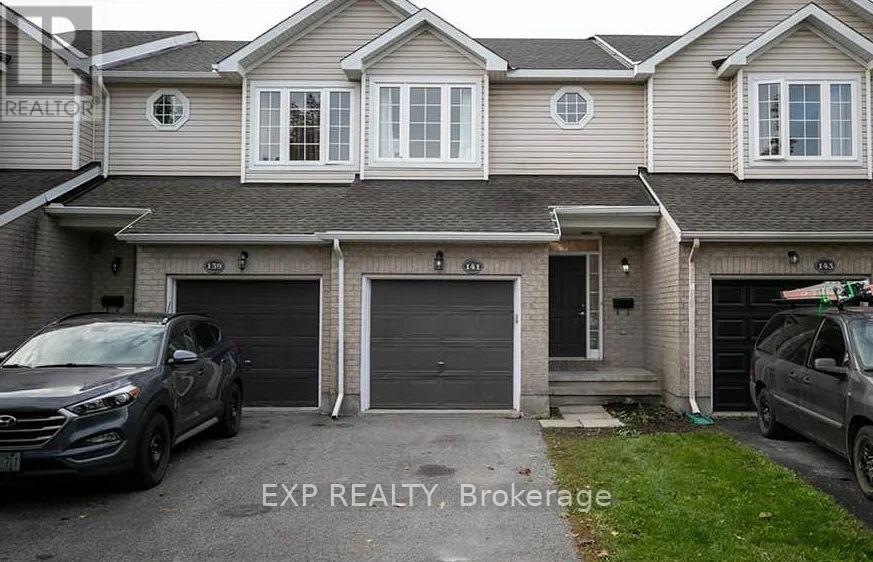 141 OAKFIELD CRESCENT, Ottawa, Ontario