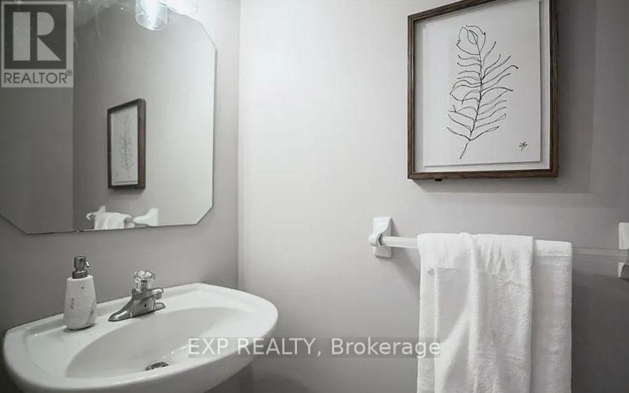 141 Oakfield Crescent, Ottawa, Ontario  K2J 5H8 - Photo 4 - X13697772