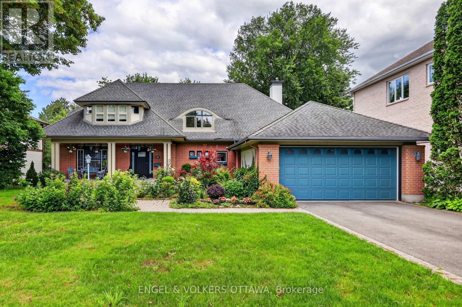 13 CHINOOK CRESCENT, Ottawa, Ontario