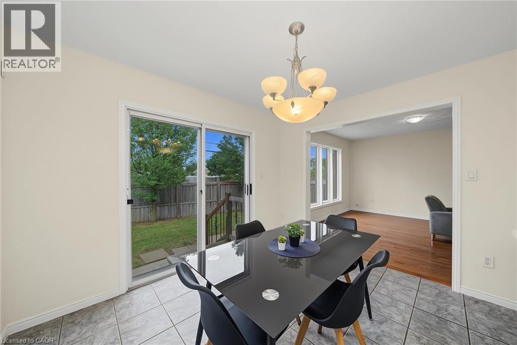 11 Sedona Court, Hamilton, Ontario  L9B 2R1 - Photo 13 - 40857261