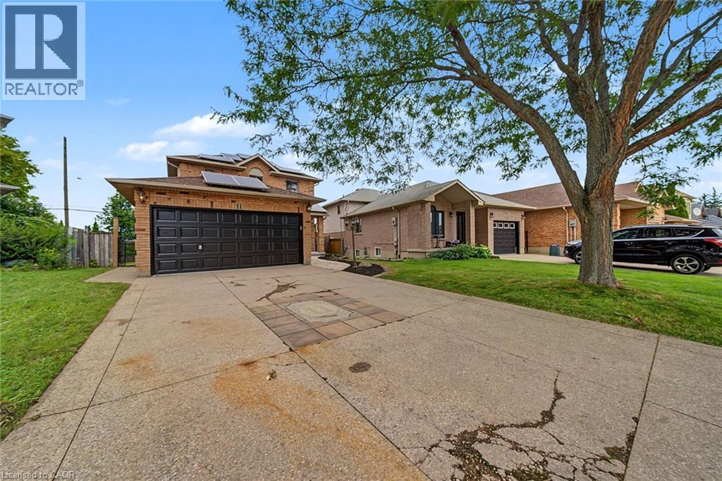 11 Sedona Court, Hamilton, Ontario  L9B 2R1 - Photo 2 - 40857261