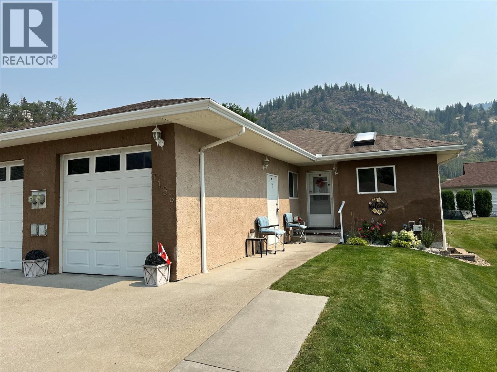7186 Wright Way, Trail, British Columbia V1R 4X6 - Photo 2 - 10398372