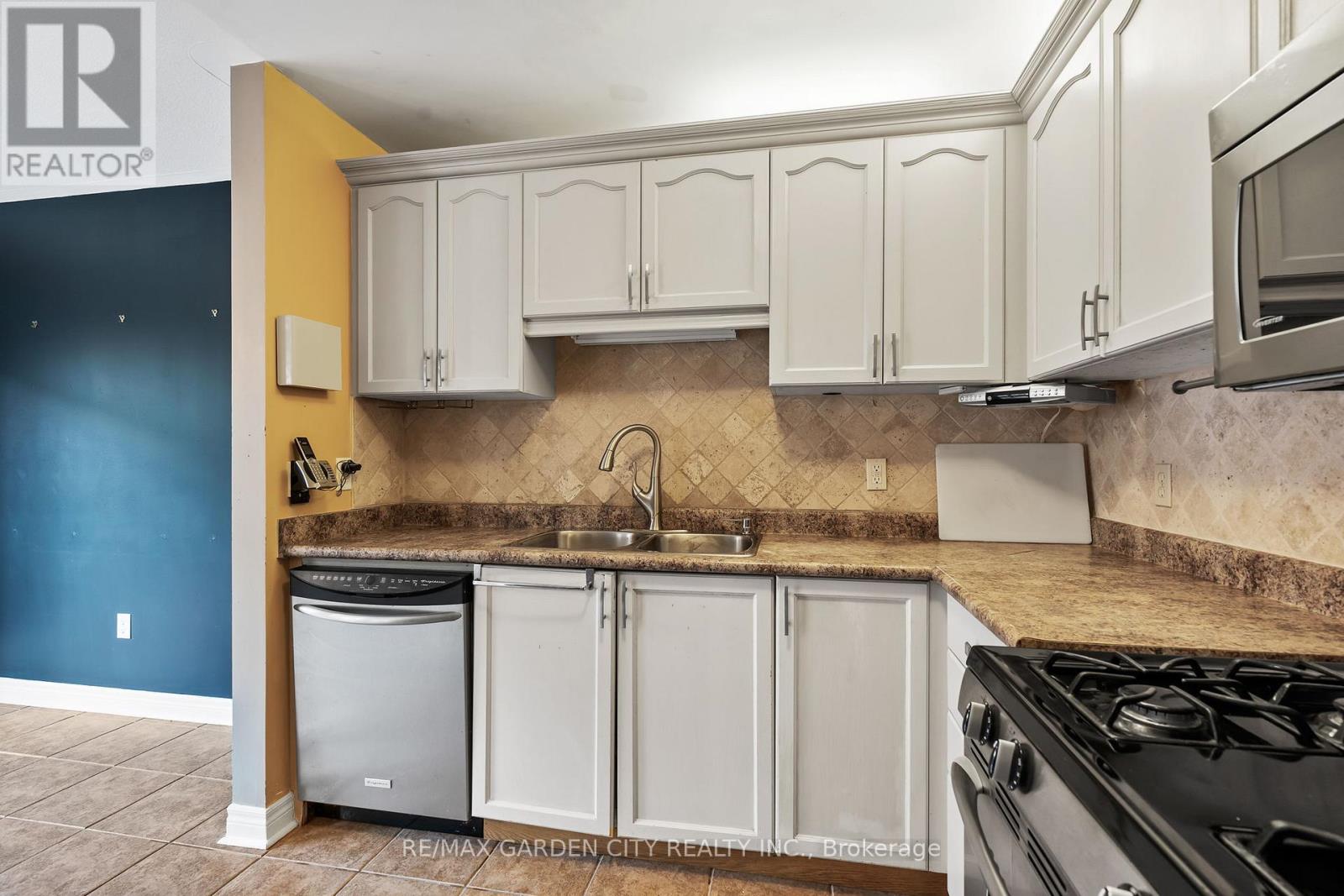 401 Wright Crescent, Niagara-On-The-Lake (Glendale), Ontario L0S 1J0 - Photo 8 - X13697608