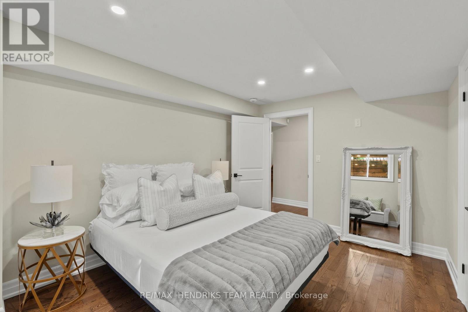 5b Wilholme Drive, St. Catharines (Grapeview), Ontario  L2W 1B9 - Photo 33 - X13697636