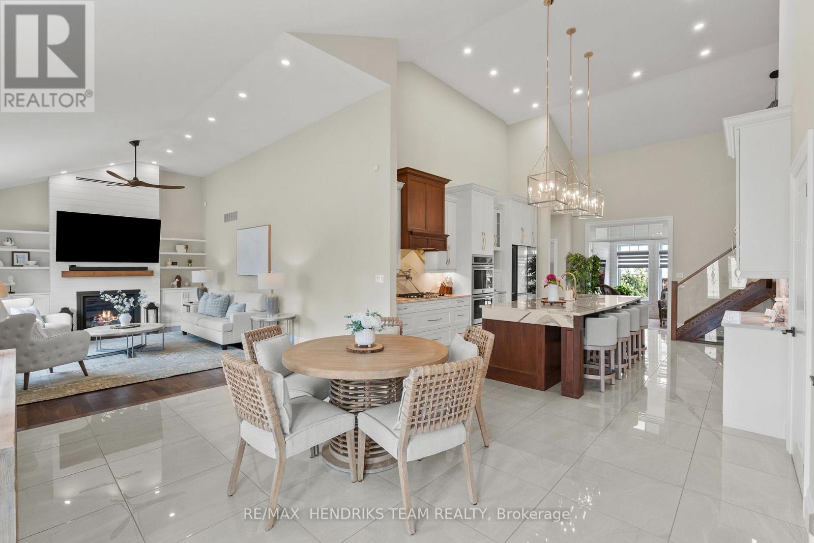 5b Wilholme Drive, St. Catharines (Grapeview), Ontario  L2W 1B9 - Photo 4 - X13697636