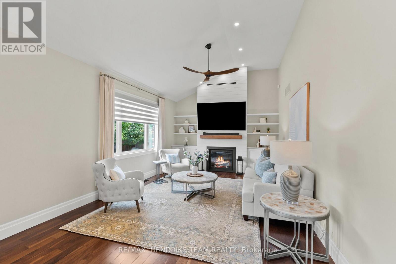 5b Wilholme Drive, St. Catharines (Grapeview), Ontario  L2W 1B9 - Photo 6 - X13697636