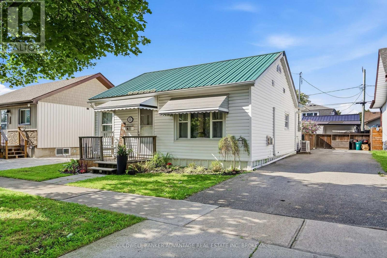 374 Dieppe Street, Welland, Ontario  L3B 4V4 - Photo 2 - X13697694