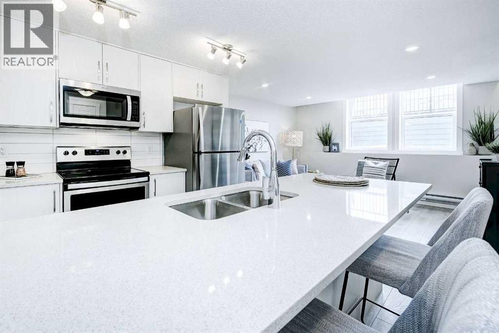 502, 24 Park Street, Cochrane, Alberta  T4C 3H3 - Photo 11 - A2339026