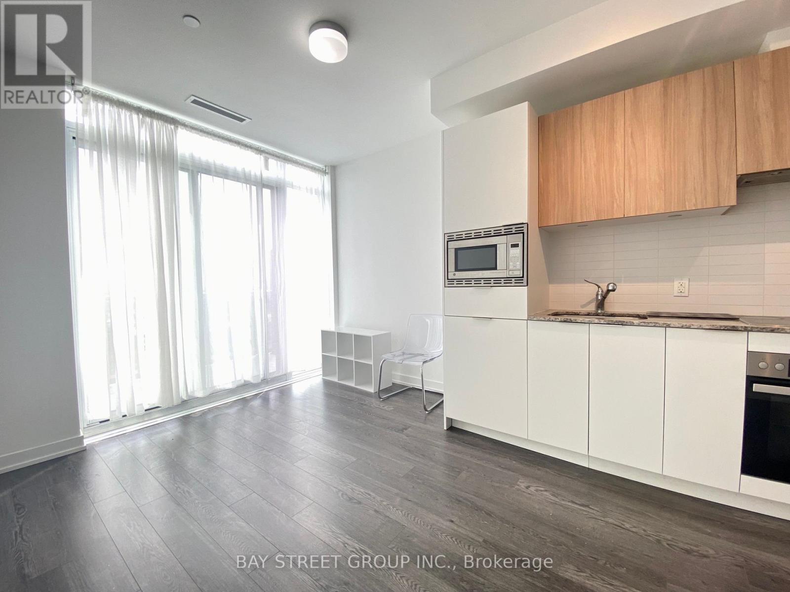 1613 - 20 O'neill Road, Toronto, Ontario  M3C 0R2 - Photo 7 - C13697598