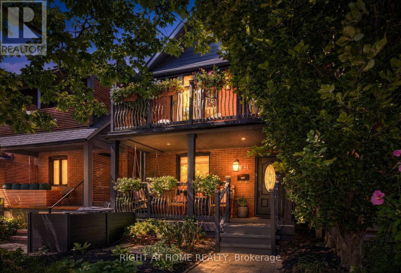 82 ARLINGTON AVENUE