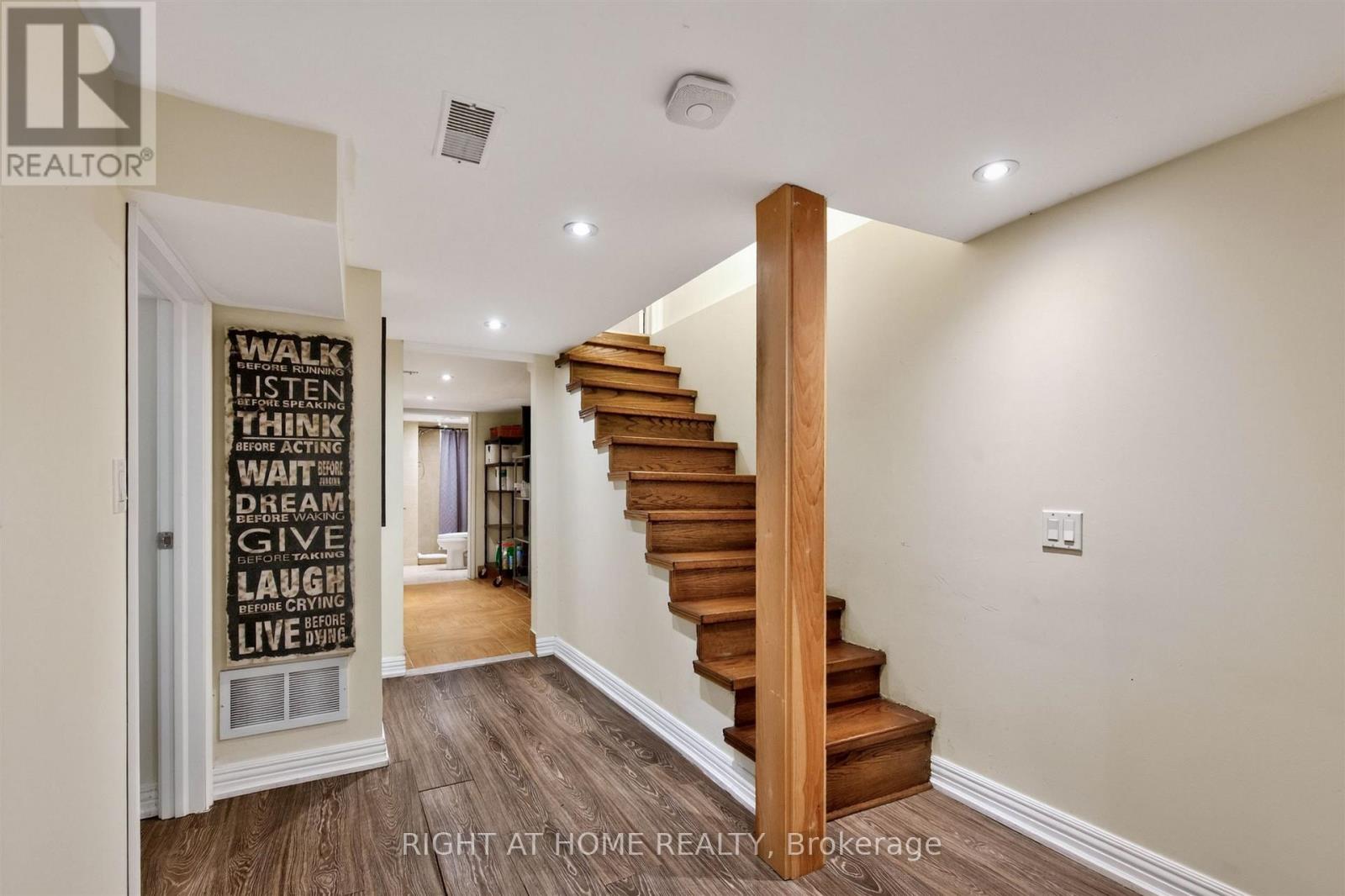 82 Arlington Avenue, Toronto, Ontario  M6G 3L1 - Photo 32 - C13697664