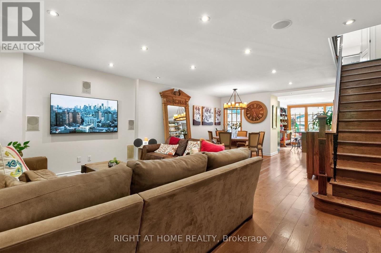 82 Arlington Avenue, Toronto, Ontario  M6G 3L1 - Photo 6 - C13697664