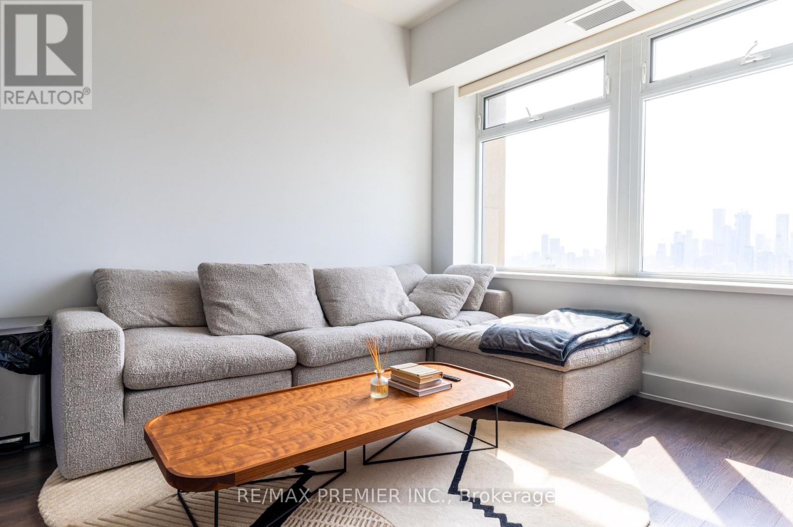1218 - 111 St. Clair Avenue W, Toronto, Ontario  M4V 1N5 - Photo 5 - C13697768