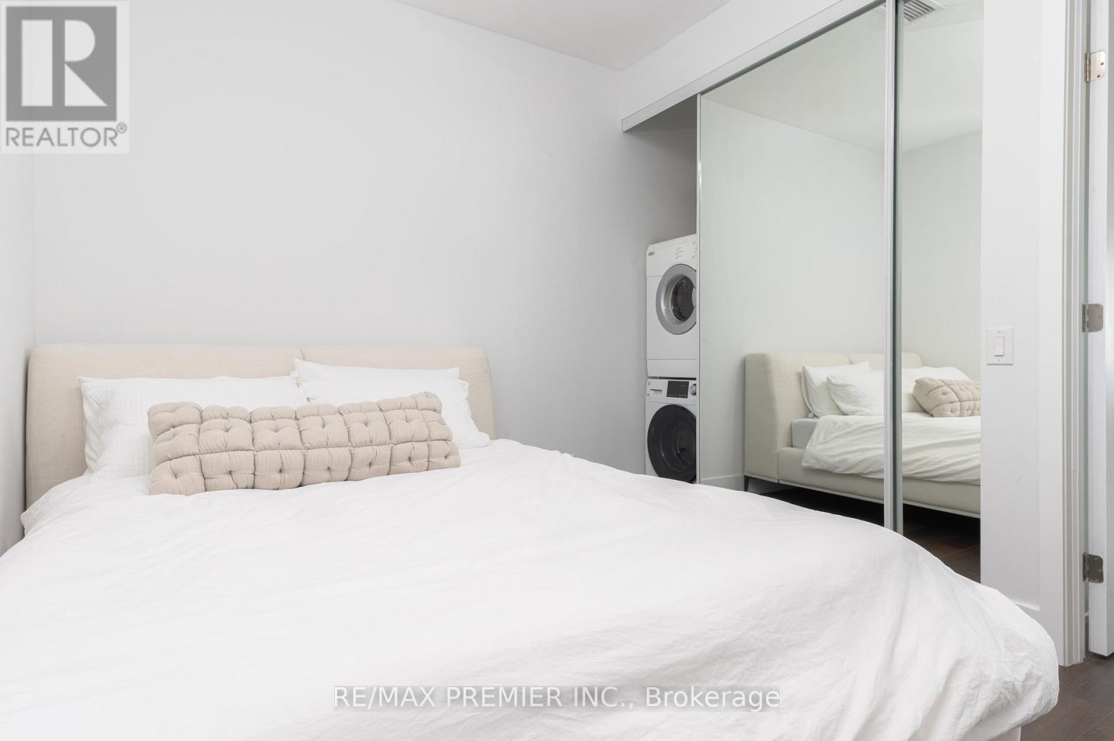 1218 - 111 St. Clair Avenue W, Toronto, Ontario  M4V 1N5 - Photo 7 - C13697768