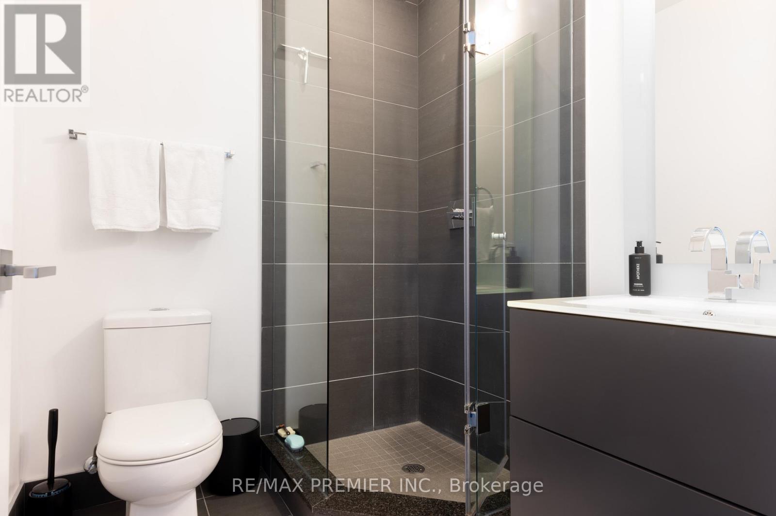1218 - 111 St. Clair Avenue W, Toronto, Ontario  M4V 1N5 - Photo 9 - C13697768