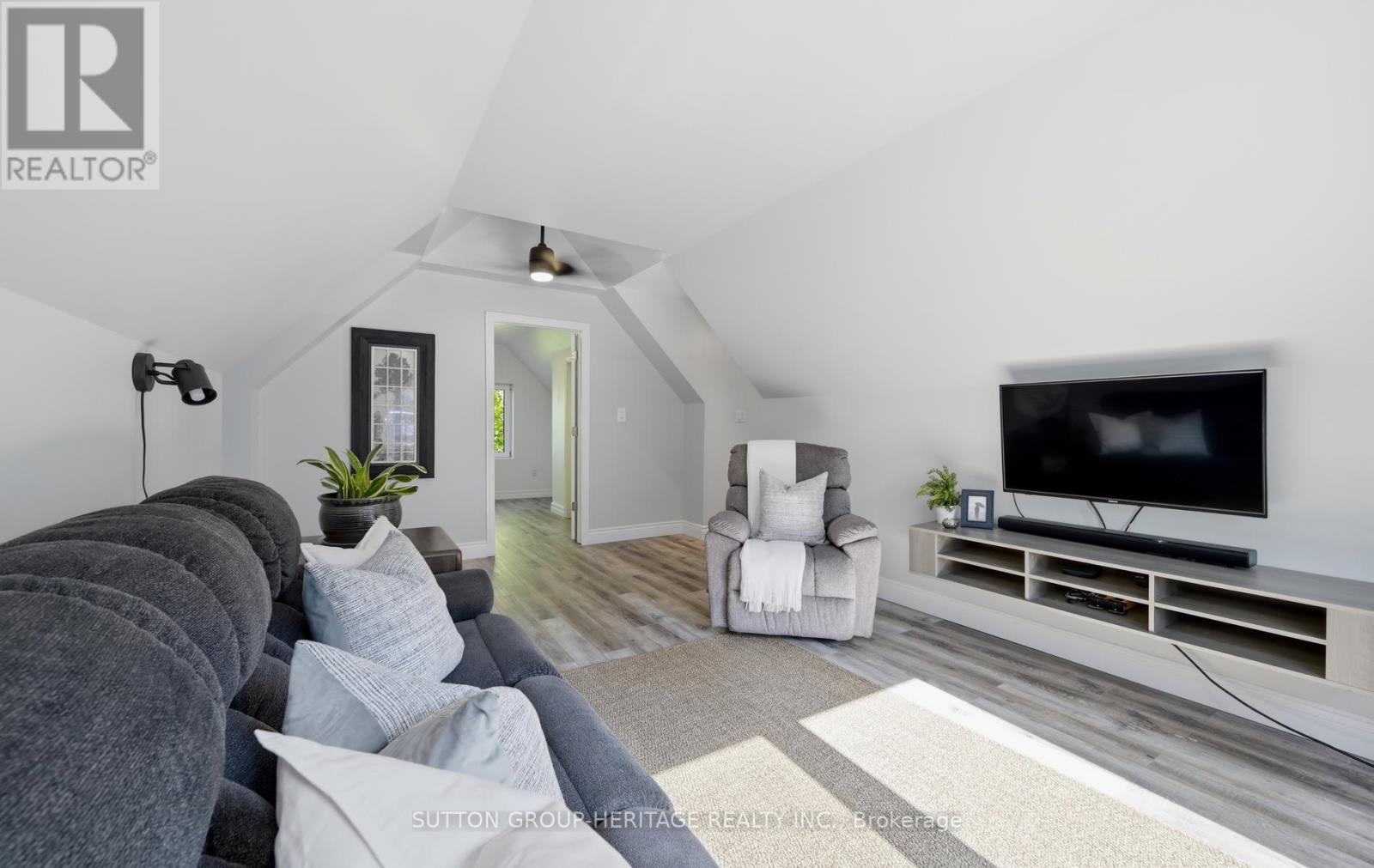 62 Lakeside Beach Road, Scugog, Ontario  L9L 1B4 - Photo 20 - E13697668
