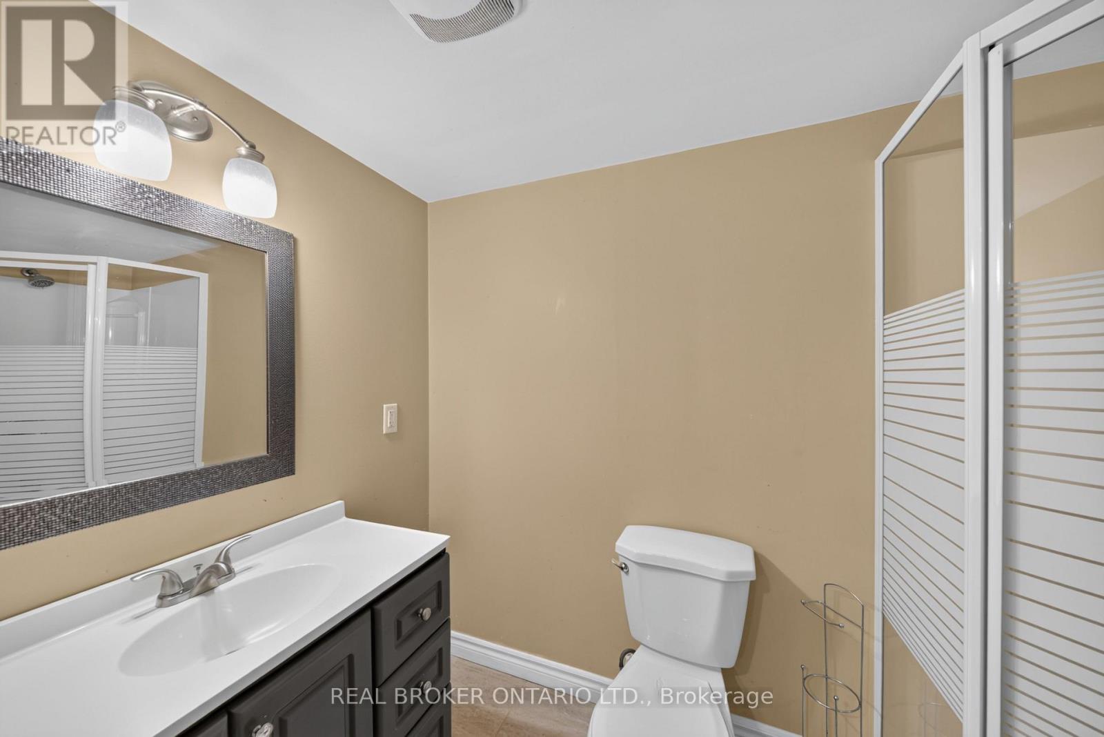 63 Eric Clarke Drive, Whitby, Ontario  L1R 2H6 - Photo 29 - E13697702