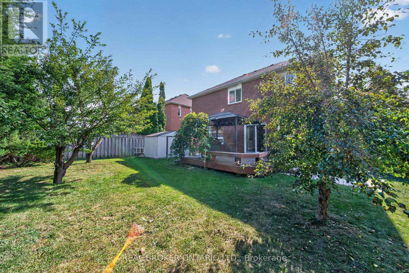 63 Eric Clarke Drive, Whitby, Ontario  L1R 2H6 - Photo 34 - E13697702