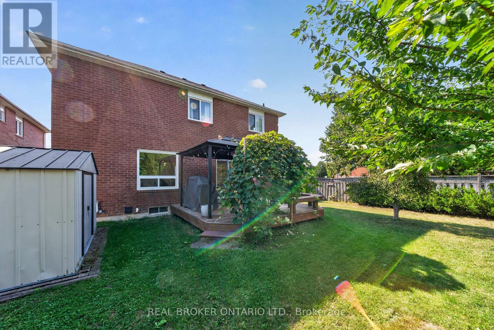 63 Eric Clarke Drive, Whitby, Ontario  L1R 2H6 - Photo 35 - E13697702