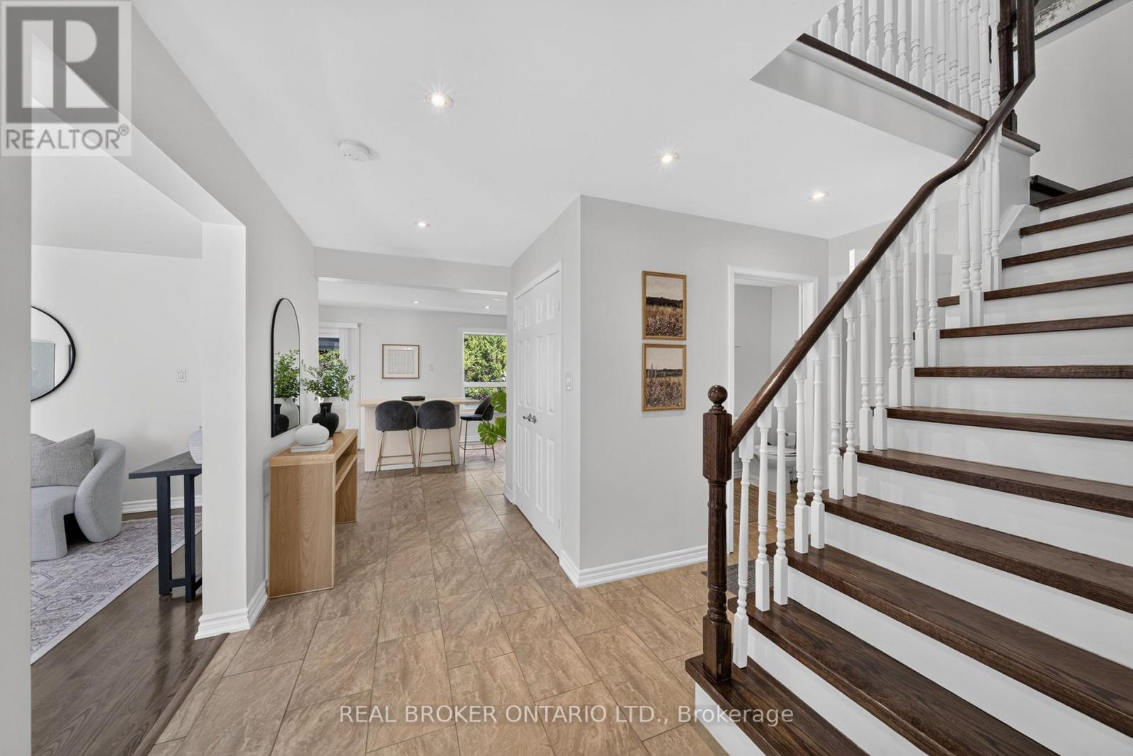 63 Eric Clarke Drive, Whitby, Ontario  L1R 2H6 - Photo 5 - E13697702