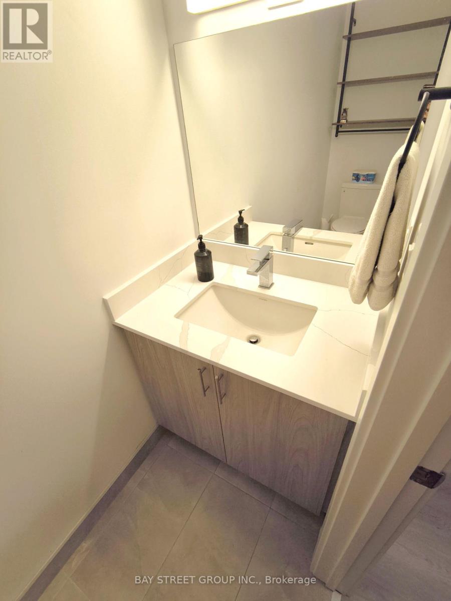 3 - 1475 O'connor Drive, Toronto, Ontario  M4B 0A6 - Photo 11 - E13697782