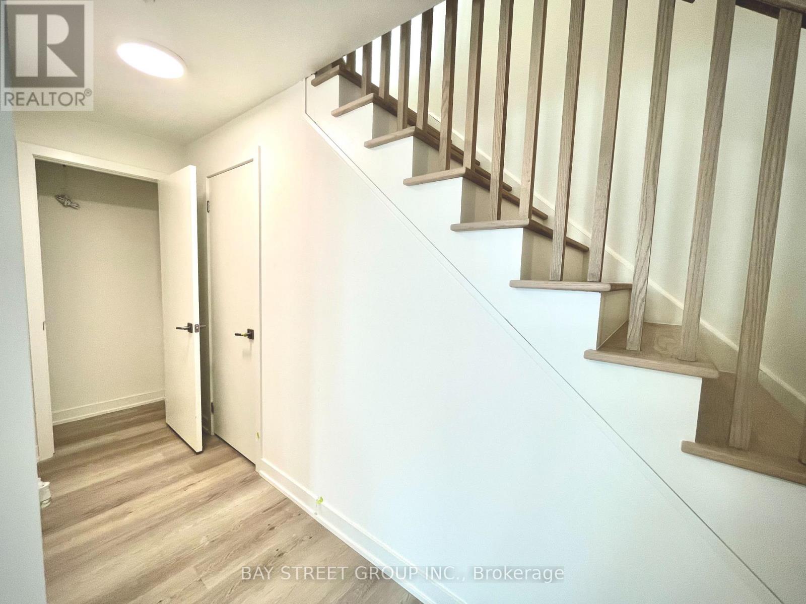 3 - 1475 O'connor Drive, Toronto, Ontario  M4B 0A6 - Photo 12 - E13697782