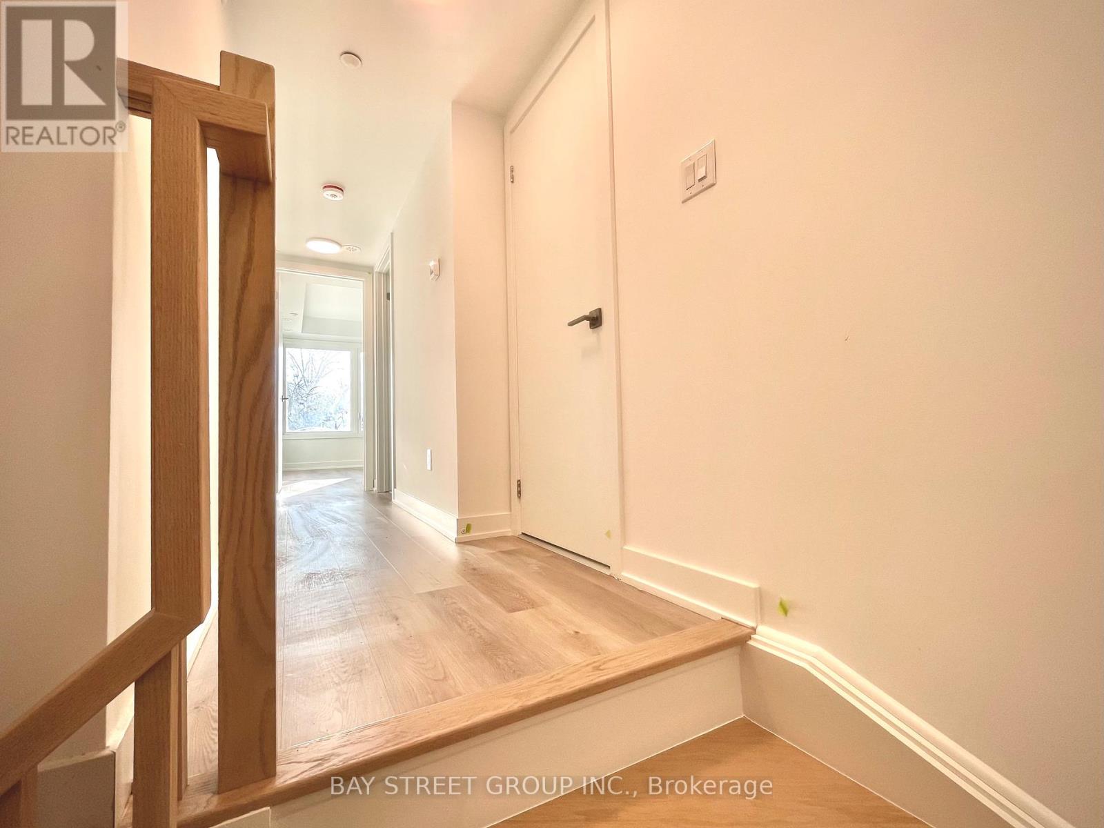 3 - 1475 O'connor Drive, Toronto, Ontario  M4B 0A6 - Photo 14 - E13697782