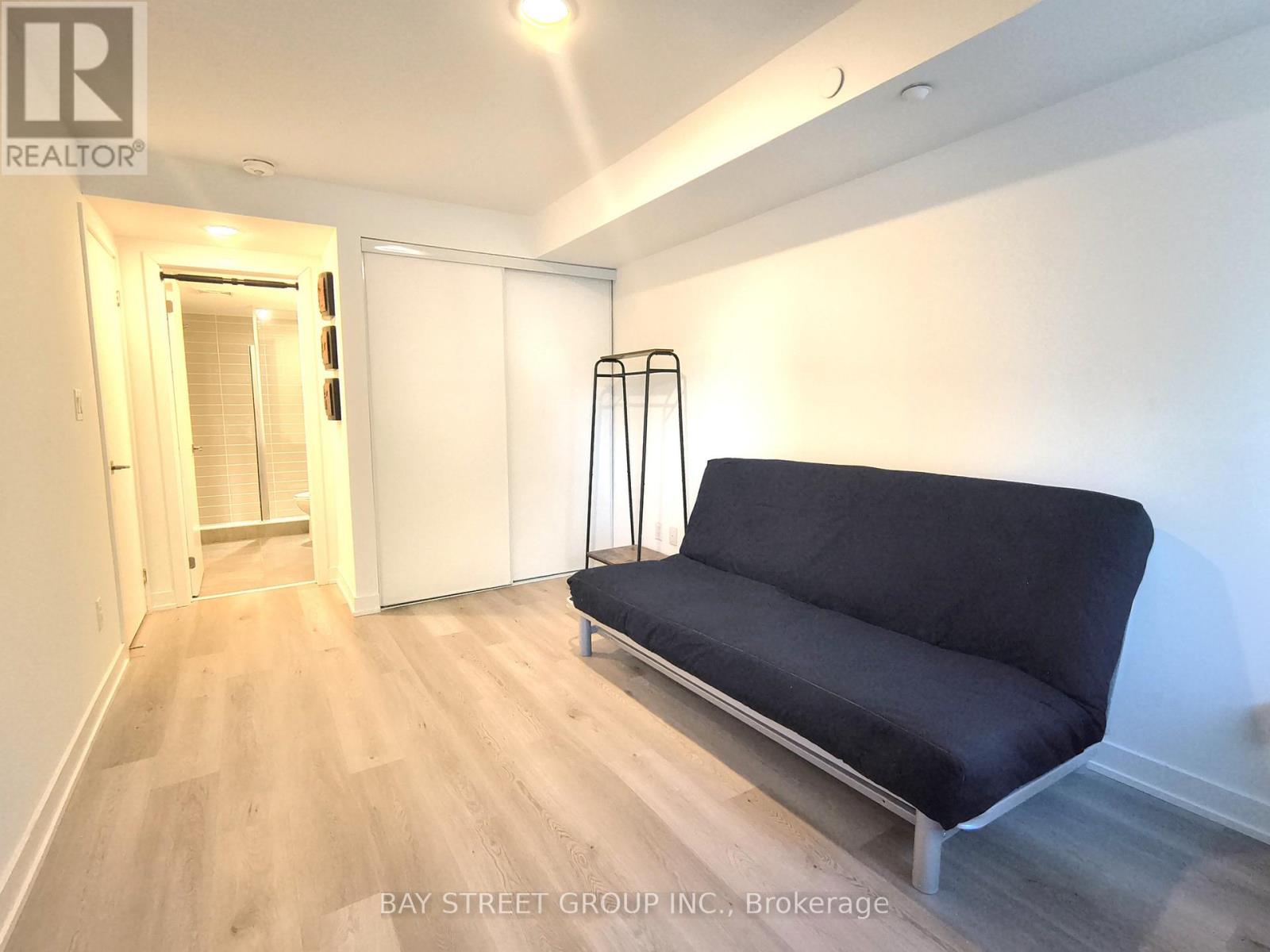 3 - 1475 O'connor Drive, Toronto, Ontario  M4B 0A6 - Photo 17 - E13697782