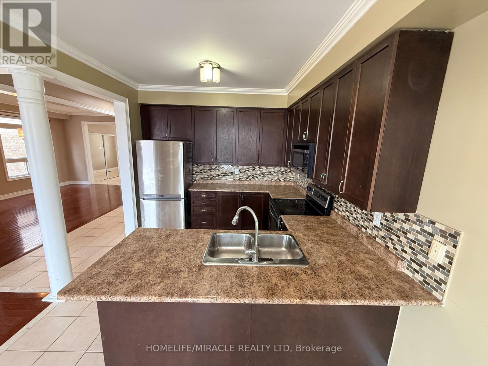 1600 Rockaway Street, Oshawa, Ontario  L1K 0L8 - Photo 13 - E13697788