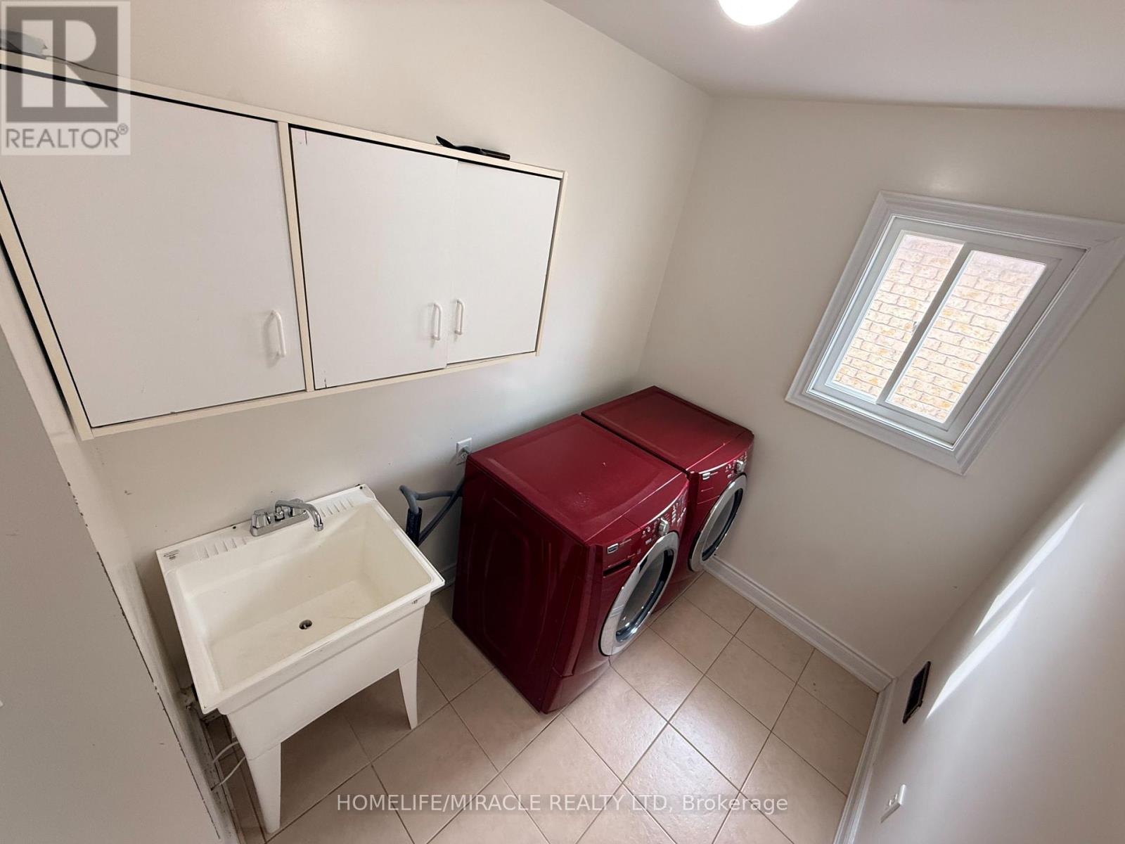 1600 Rockaway Street, Oshawa, Ontario  L1K 0L8 - Photo 18 - E13697788