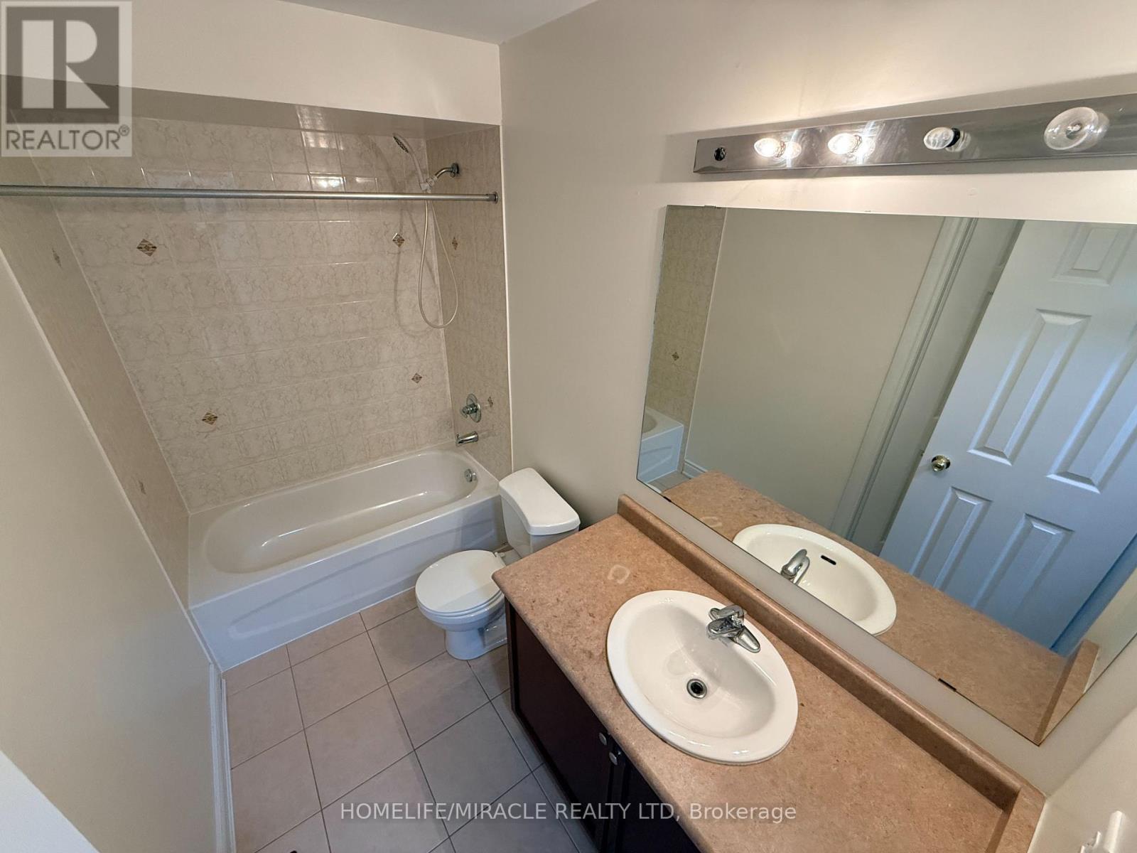 1600 Rockaway Street, Oshawa, Ontario  L1K 0L8 - Photo 26 - E13697788