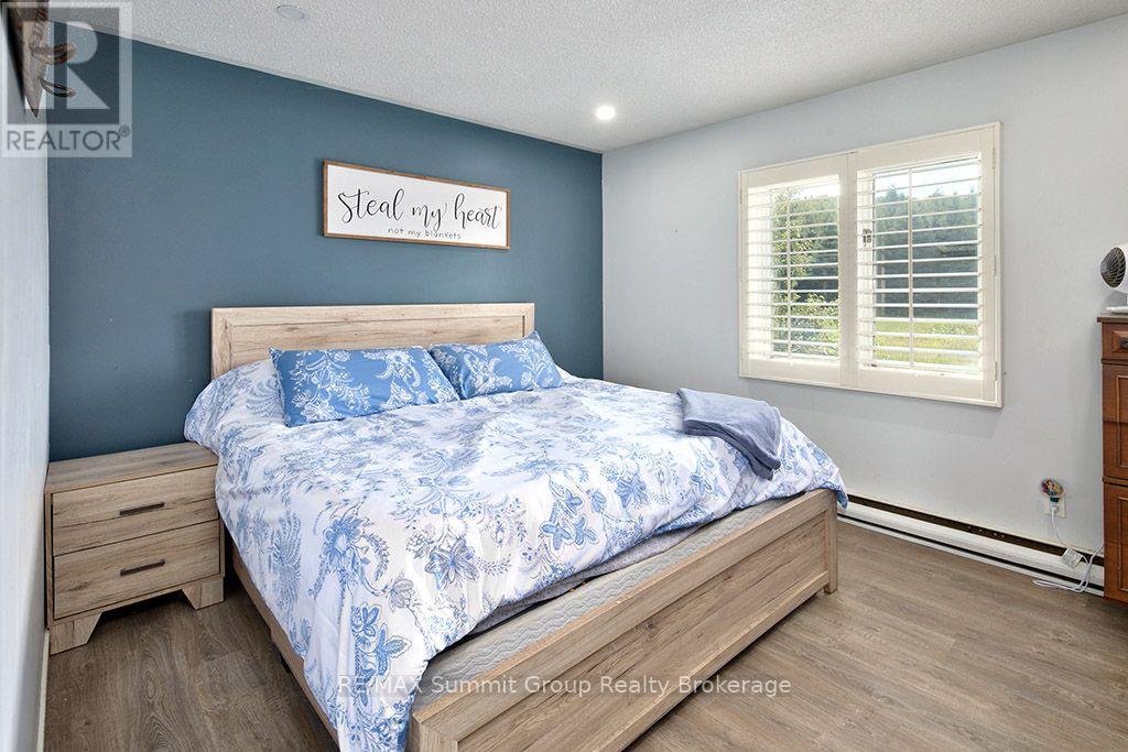 449686 10th Concession Road, Grey Highlands, Ontario  N0C 1M0 - Photo 14 - X13697776