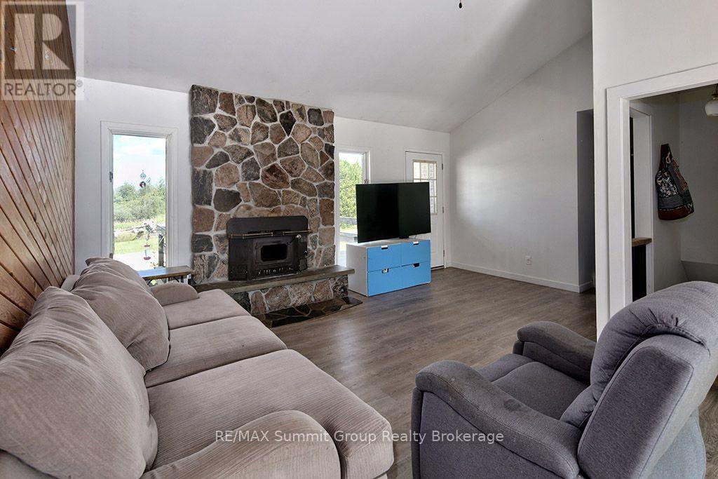 449686 10th Concession Road, Grey Highlands, Ontario  N0C 1M0 - Photo 10 - X13697780