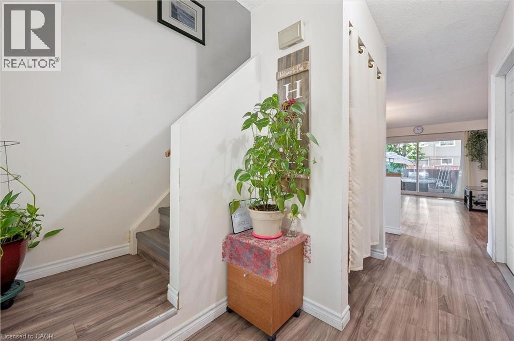 46 Cedarwoods Crescent Unit# 53, Kitchener, Ontario  N2C 2L7 - Photo 6 - 40857126