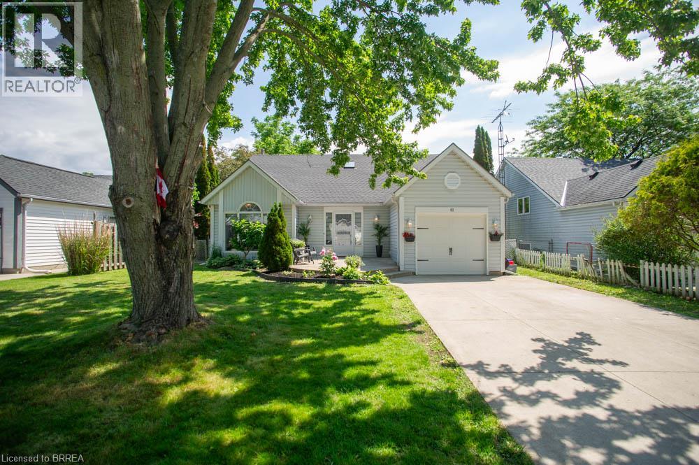 61 Leslie Avenue, Port Dover, Ontario  N0A 1N4 - Photo 2 - 40857331