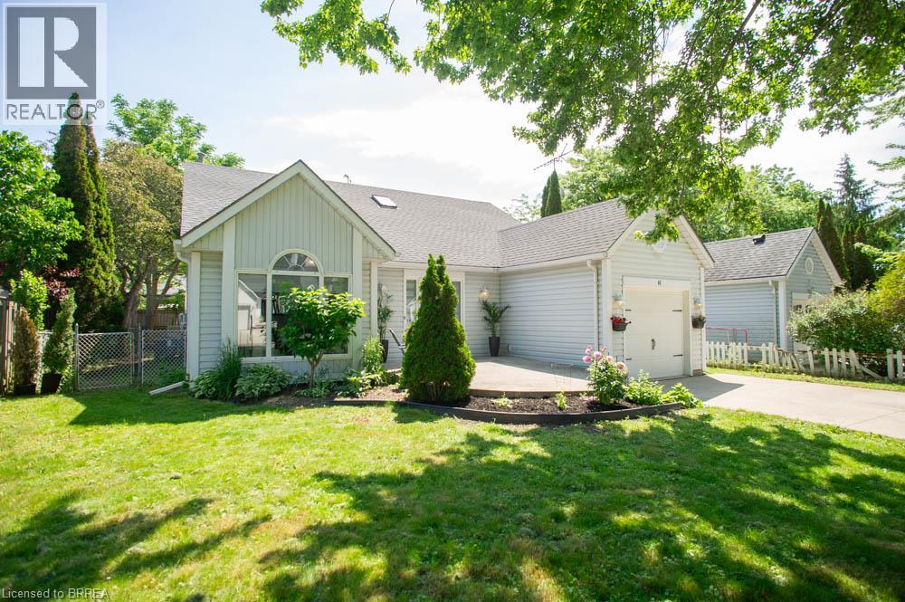 61 Leslie Avenue, Port Dover, Ontario  N0A 1N4 - Photo 5 - 40857331