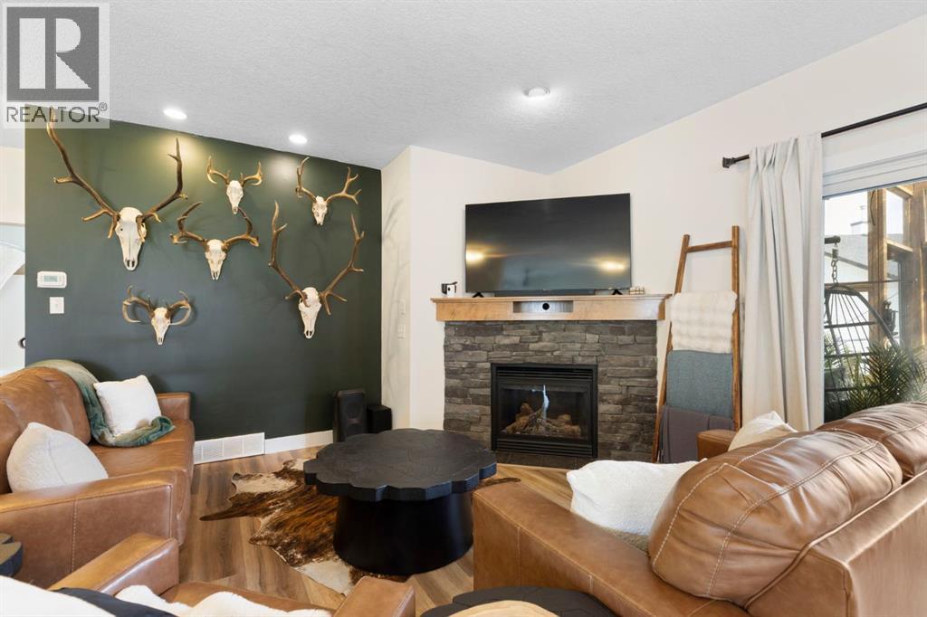 128 Hillcrest Cape, Strathmore, Alberta  T1P 0A4 - Photo 6 - A2313474