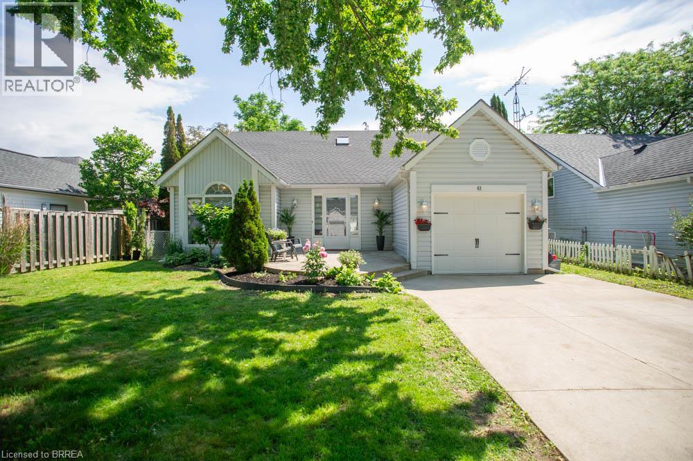 61 Leslie Avenue, Port Dover, Ontario  N0A 1N4 - Photo 3 - 40857331