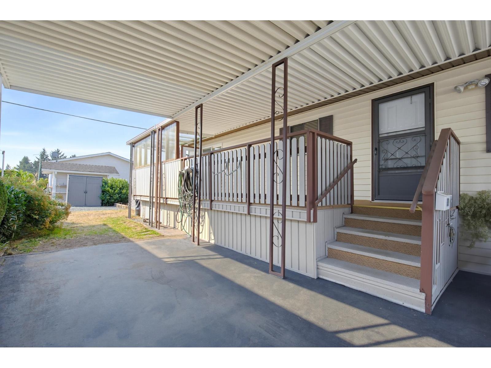 190 27111 0 Avenue, Langley, British Columbia  V4A 6Y8 - Photo 2 - R3156035
