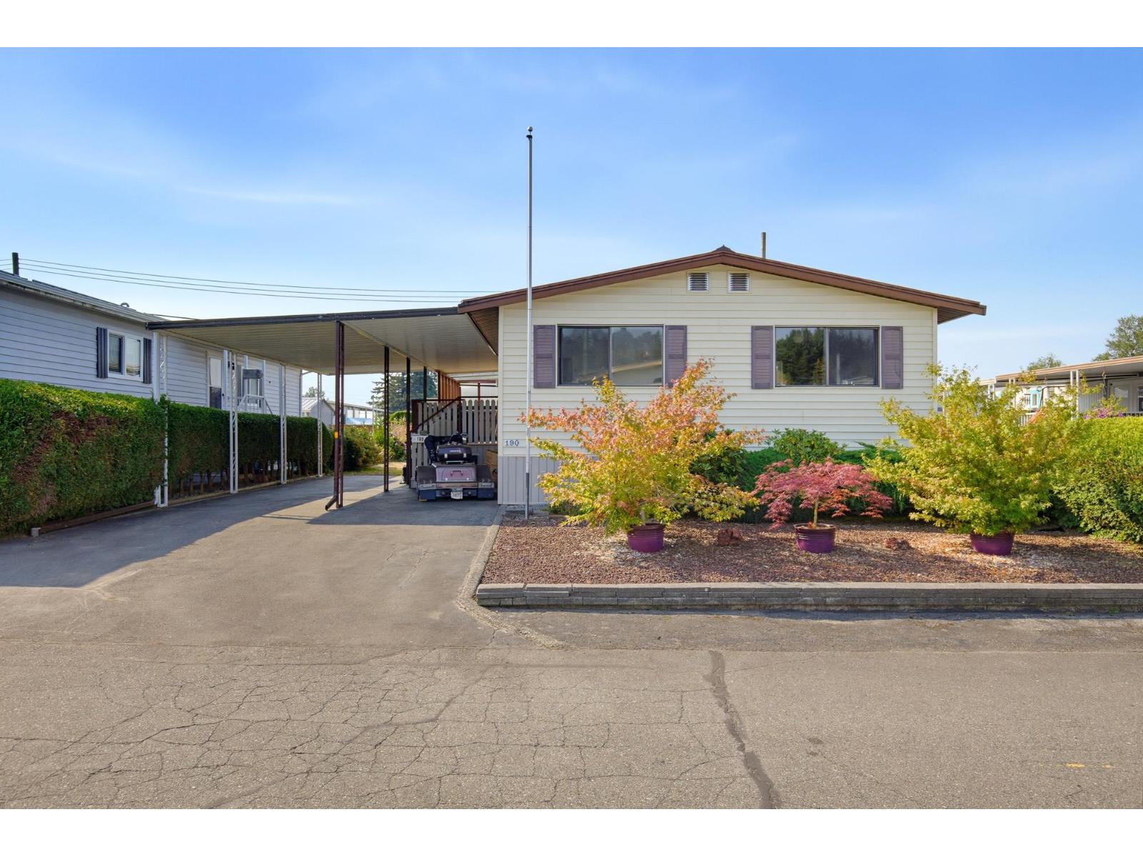 190 27111 0 Avenue, Langley, British Columbia  V4A 6Y8 - Photo 1 - R3156035