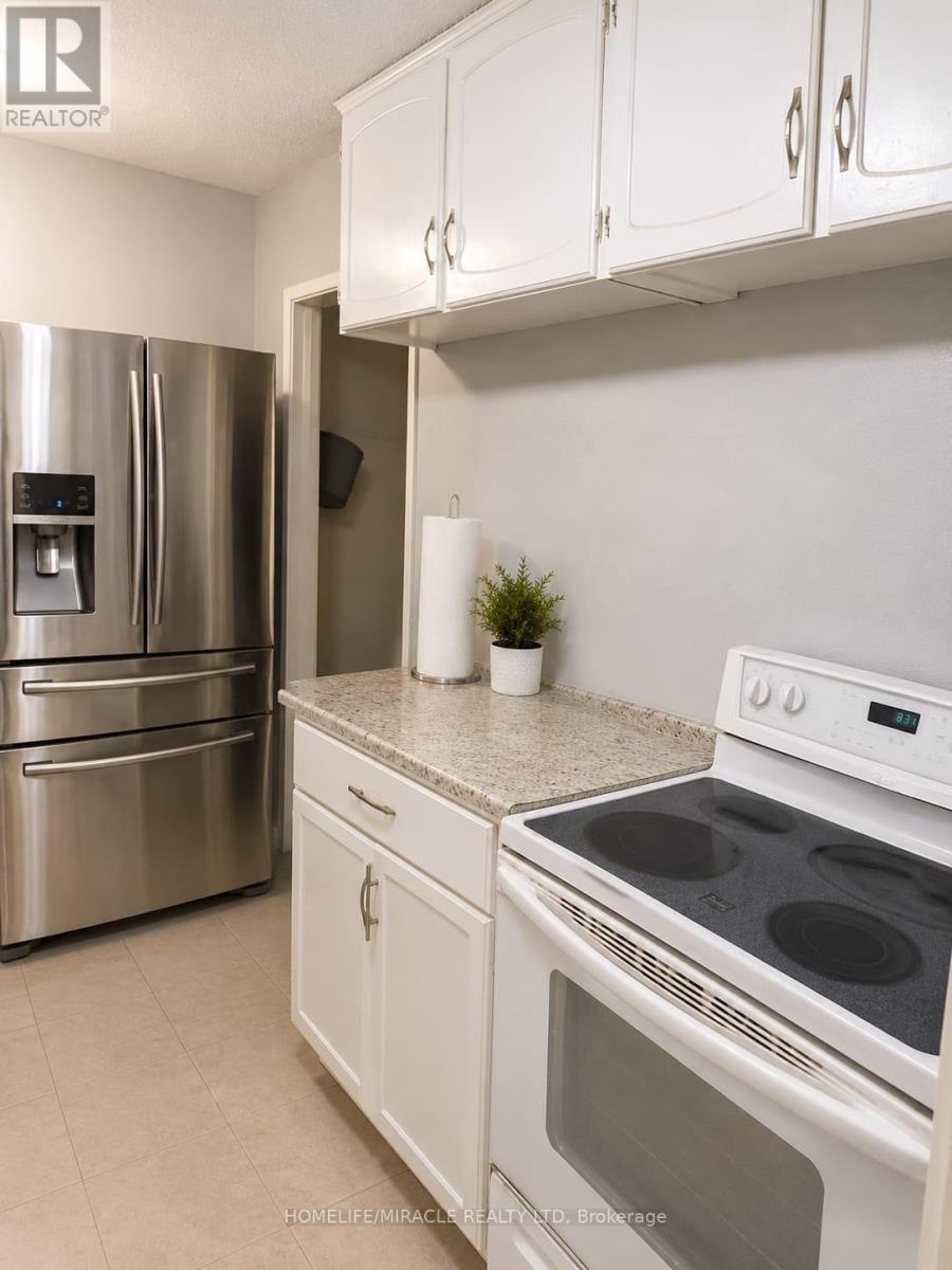 309 - 2929 Aquitaine Avenue, Mississauga, Ontario  L5N 2C7 - Photo 3 - W13689824