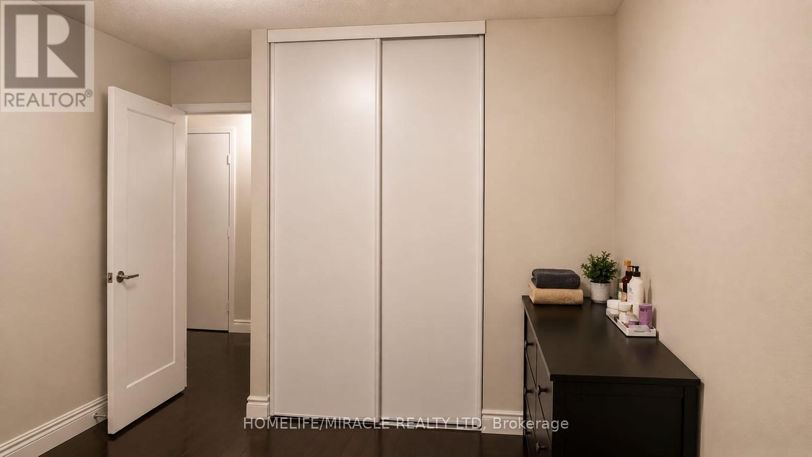 309 - 2929 Aquitaine Avenue, Mississauga, Ontario  L5N 2C7 - Photo 5 - W13689824