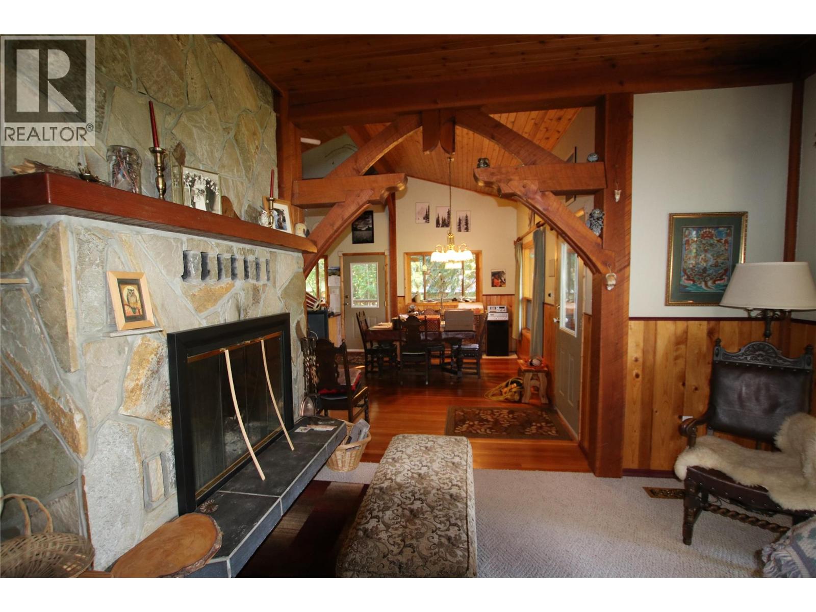4512 Highway 6, Burton, British Columbia V0G 1R1 - Photo 24 - 10364730