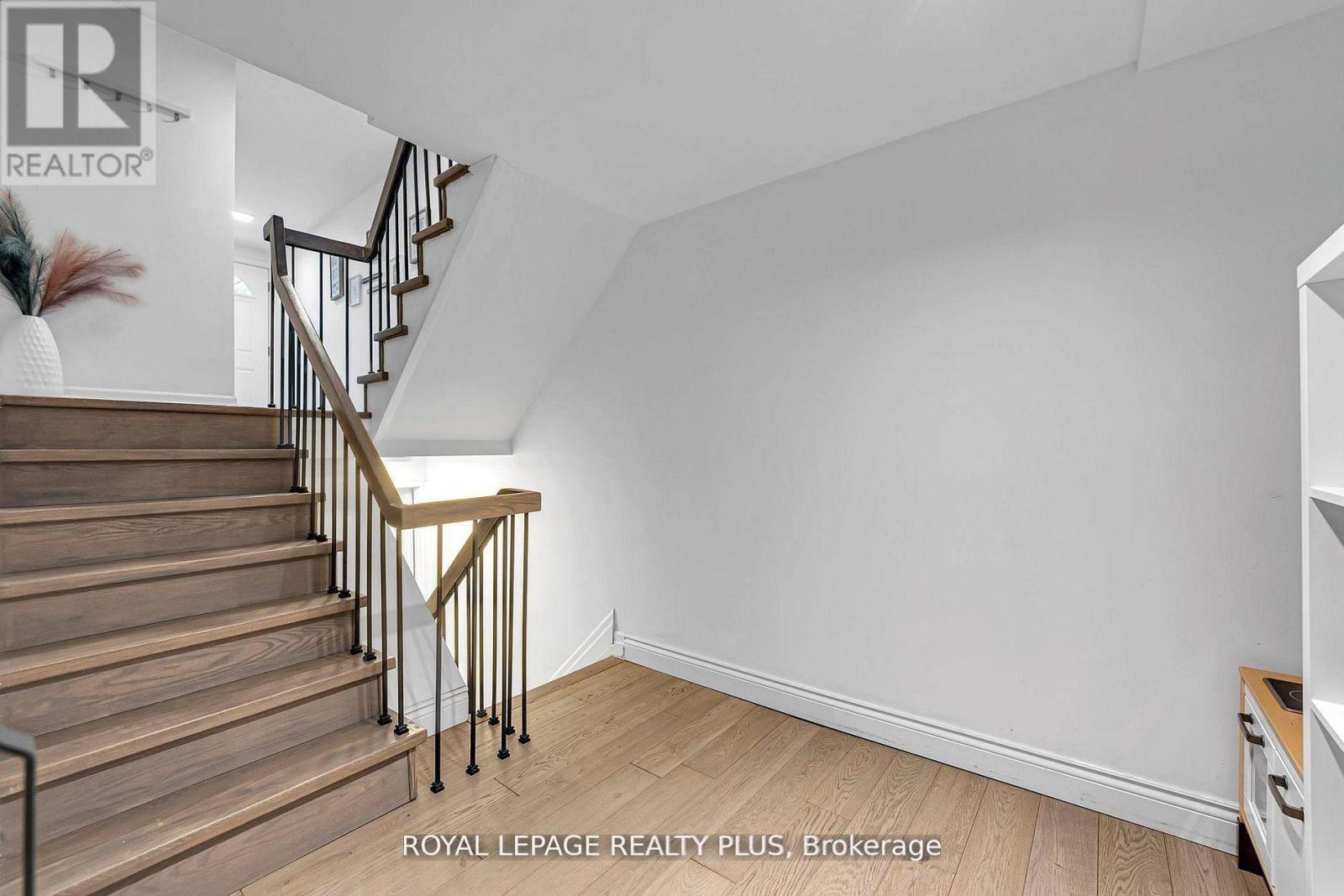 20 - 1755 Rathburn Road E, Mississauga, Ontario  L4E 2M8 - Photo 42 - W13697624
