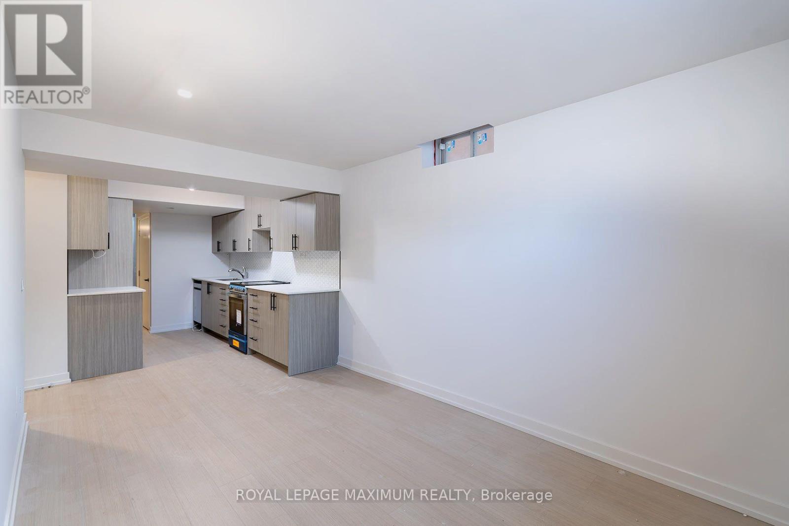 Basement - 8 Tustin Road, Brampton, Ontario  L6P 3K9 - Photo 7 - W13697646