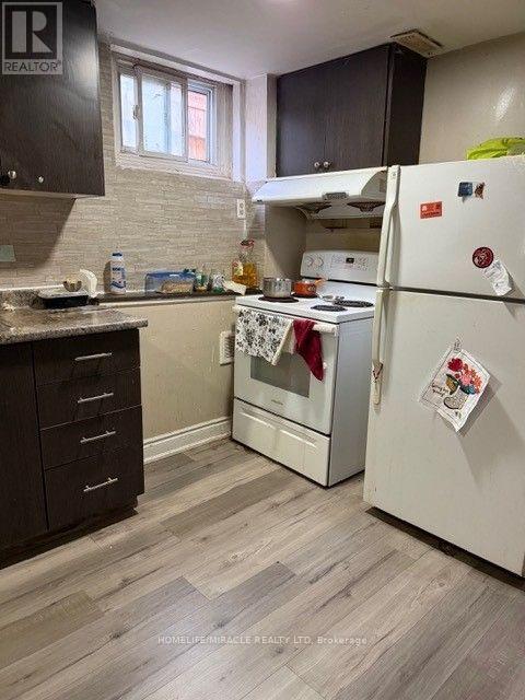 43 Corby Crescent, Brampton, Ontario  L6Y 1H3 - Photo 5 - W13697662