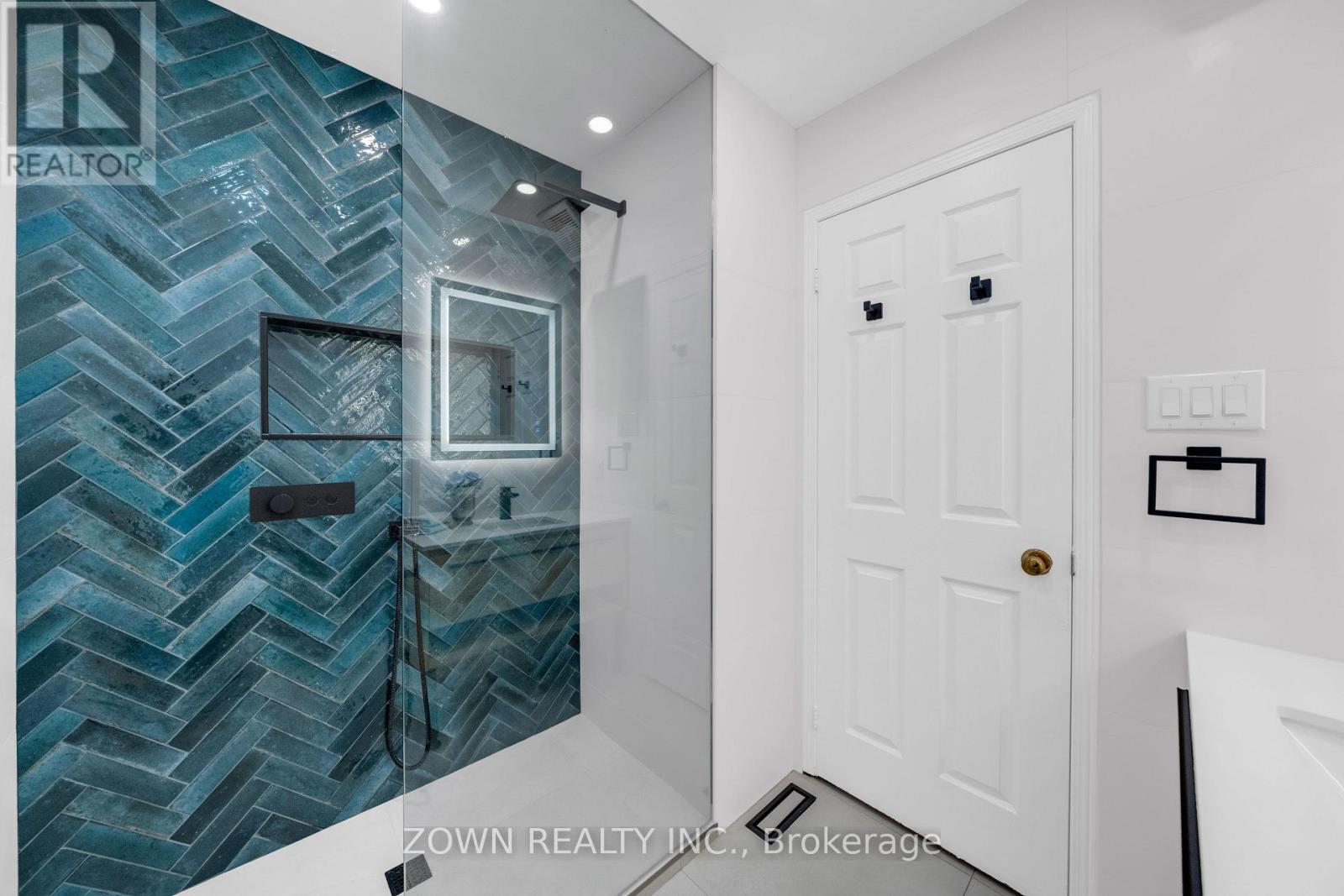 5253 Bushelgrove Circle, Mississauga, Ontario  L5M 6C5 - Photo 24 - W13697750